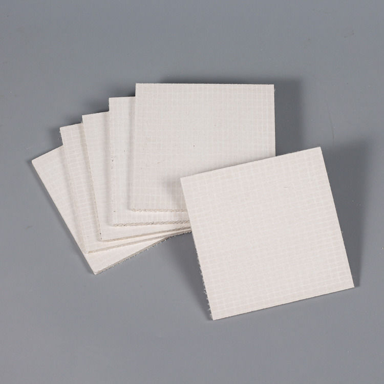 3 mm 30 mm Panneau d'oxyde de magnésium blanc/noir Parties murales avec résistance Panneau MgO ignifuge